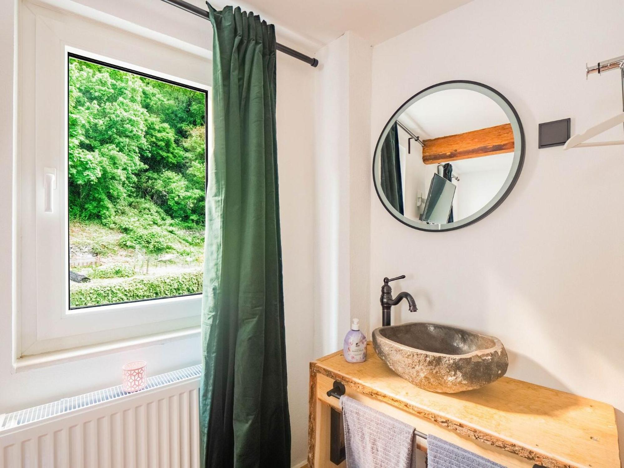 Cosy Holiday Home In Sankt Goarshausen With Barbecue Esterno foto